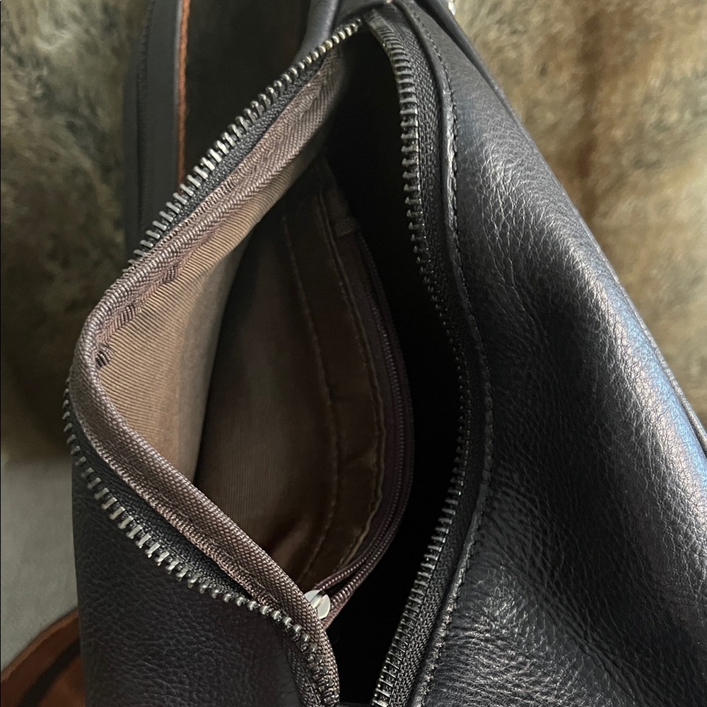 Floral Embossed Black Leather Sling/backpack style Bag - Picture 5 of 9